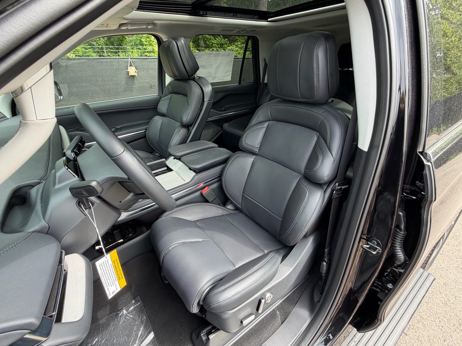 New 2026 Lincoln Navigator Reserve AWD/4WD image 26