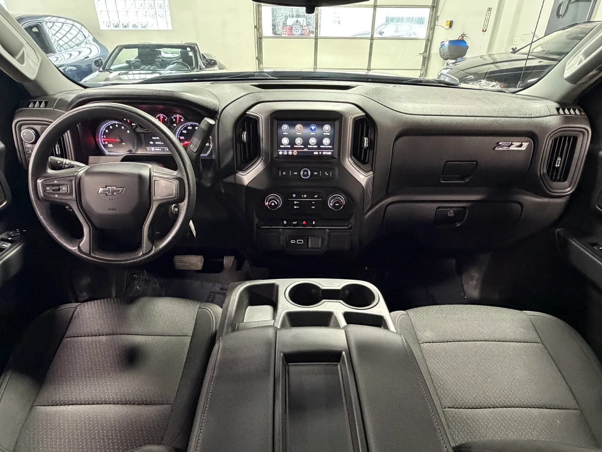 Used 2021 Chevrolet Silverado 1500 Custom Trail Boss AWD/4WD image 2