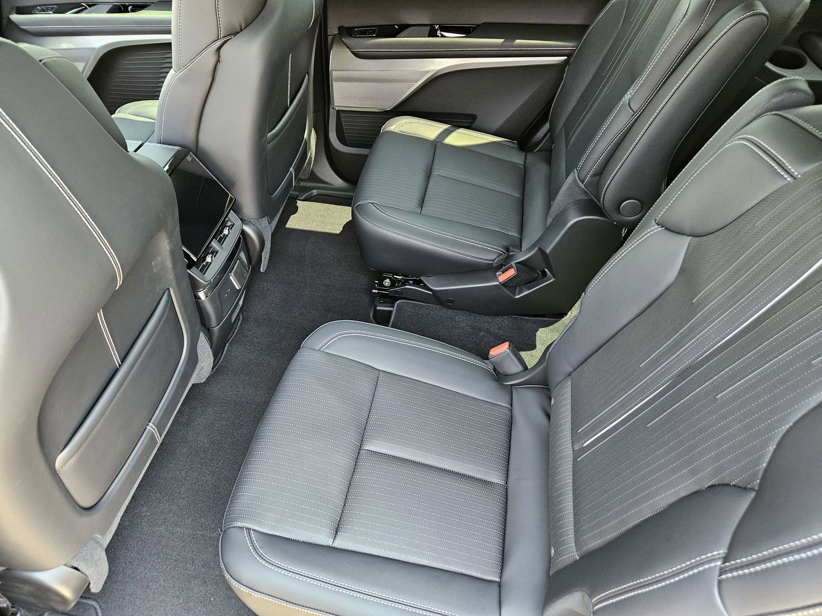 New 2026 Cadillac Vistiq Luxury image 26