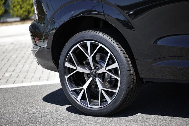 New 2026 Audi Q3 quattro 2.0T AWD/4WD image 6