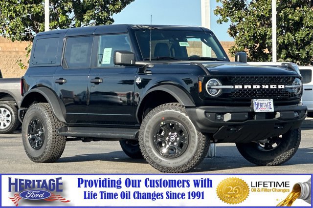 New 2026 Ford Bronco Outer Banks w/ Sasquatch Package image 1