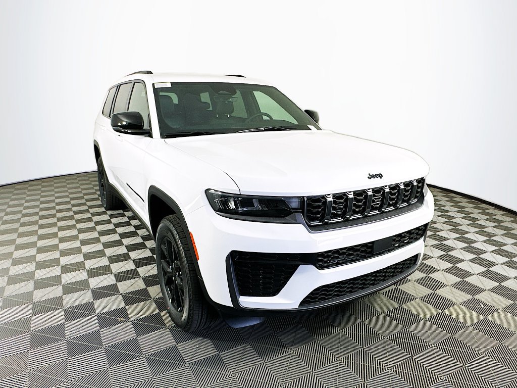 New 2026 Jeep Grand Cherokee L 4WD image 2