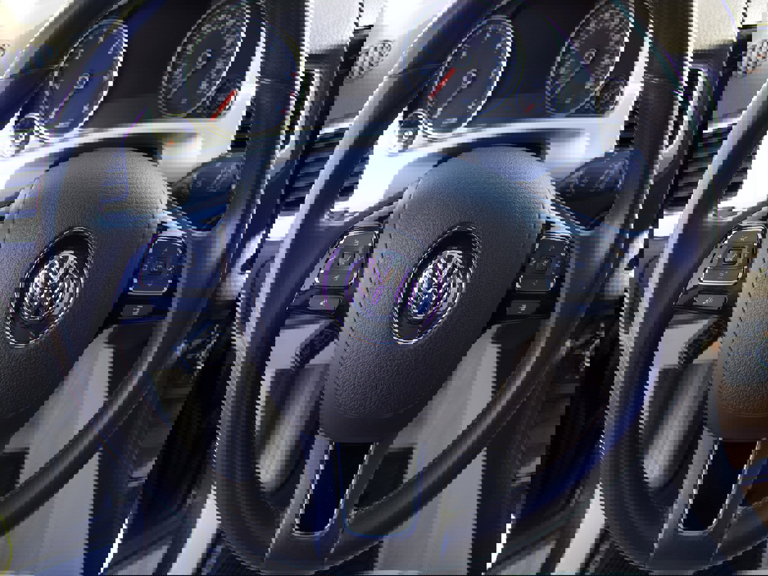 Used 2012 Volkswagen Touareg TDI image 15