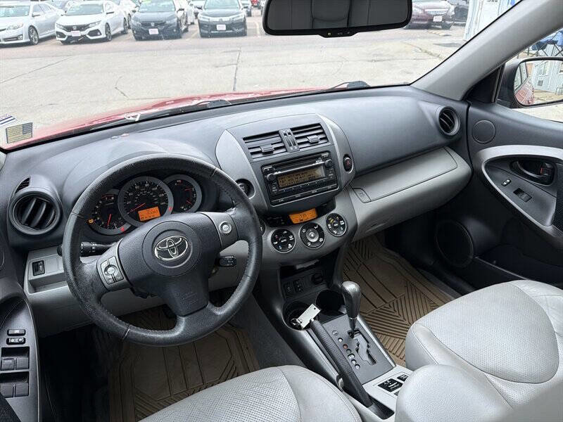 Used 2012 Toyota RAV4 Limited image 15