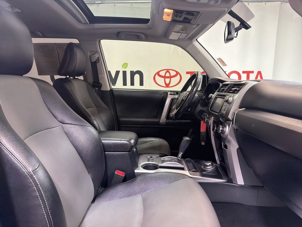 Used 2018 Toyota 4Runner SR5 Premium AWD/4WD image 10