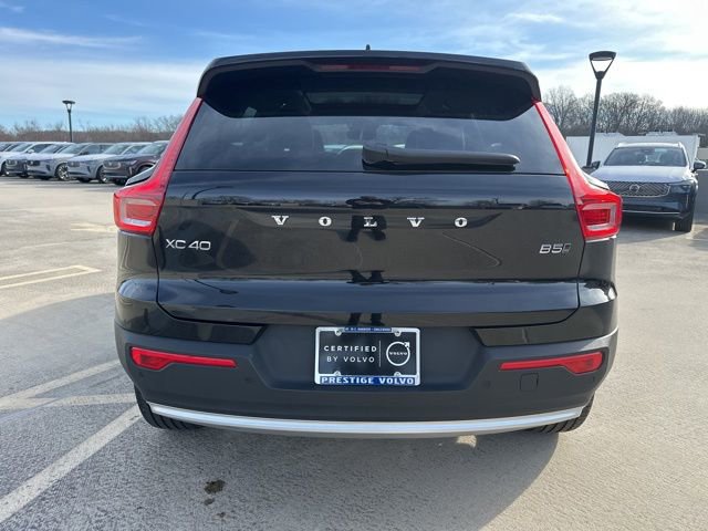 Certified 2025 Volvo XC40 B5 Core image 6