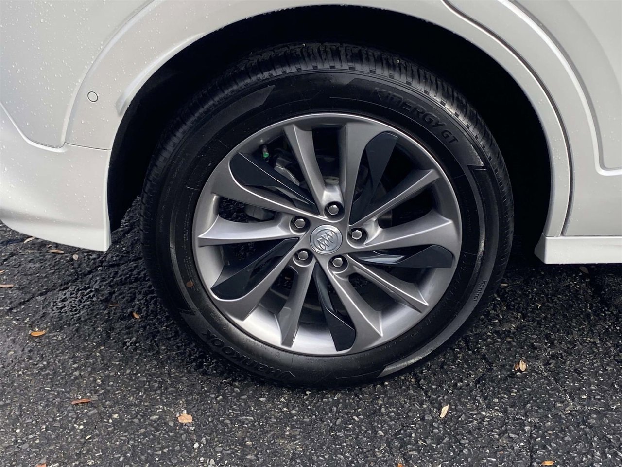 Used 2022 Buick Encore GX Essence w/ Advanced Technology Package image 7