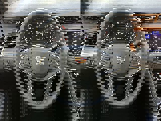 New 2026 Cadillac XT5 Luxury image 11