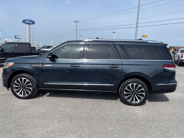 Used 2024 Lincoln Navigator L Reserve AWD/4WD image 10