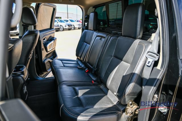 Used 2017 Nissan Titan SL RWD image 11