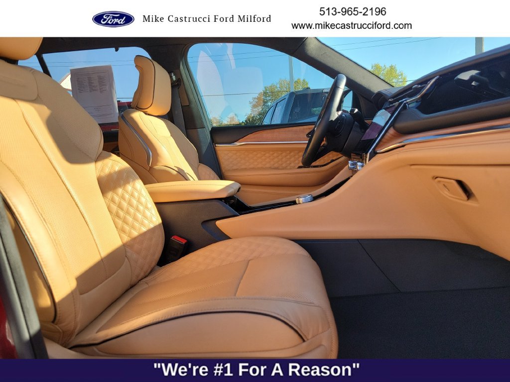 Used 2025 Jeep Grand Cherokee Summit AWD/4WD image 23