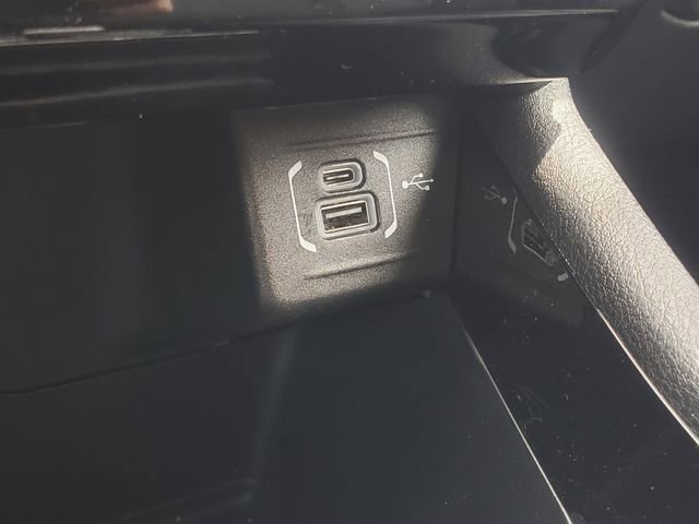 Used 2025 Jeep Compass Limited AWD/4WD image 21