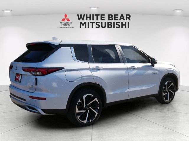 Used 2024 Mitsubishi Outlander SE AWD/4WD image 5