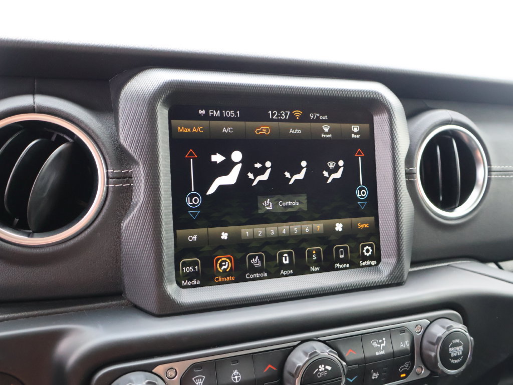 Used 2023 Jeep Wrangler Unlimited Sahara w/ Cold Weather Group AWD/4WD image 34