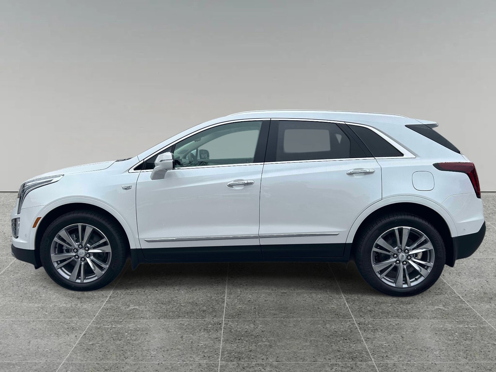 New 2026 Cadillac XT5 Premium Luxury w/ Driver Assist Package FWD image 2