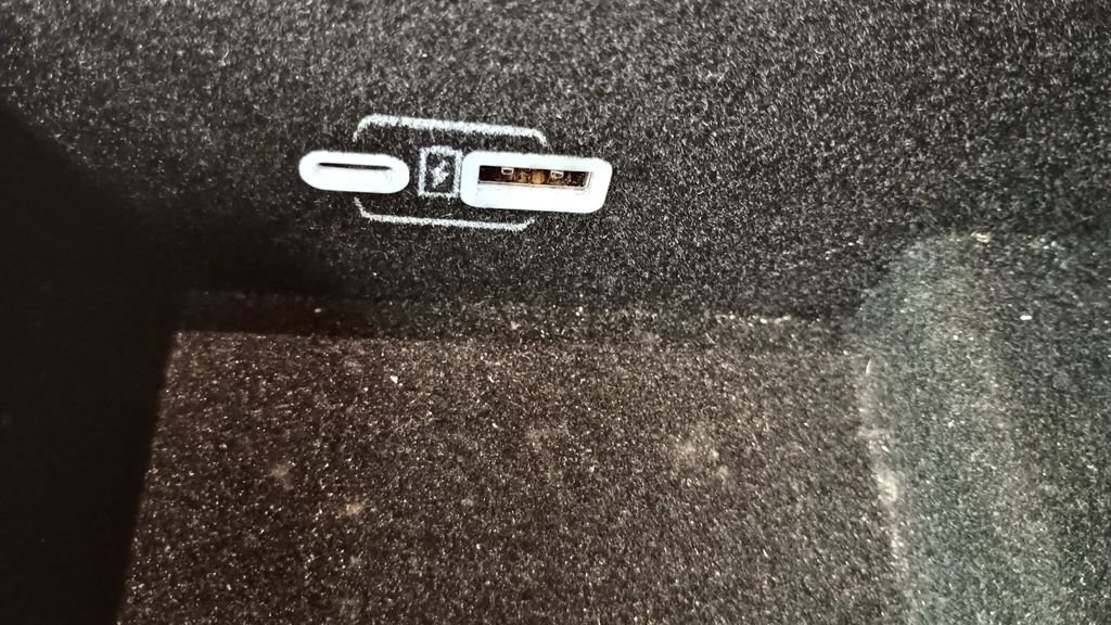 Used 2022 Jeep Grand Wagoneer Series III w/ Rear Seat Video Group 1 image 10