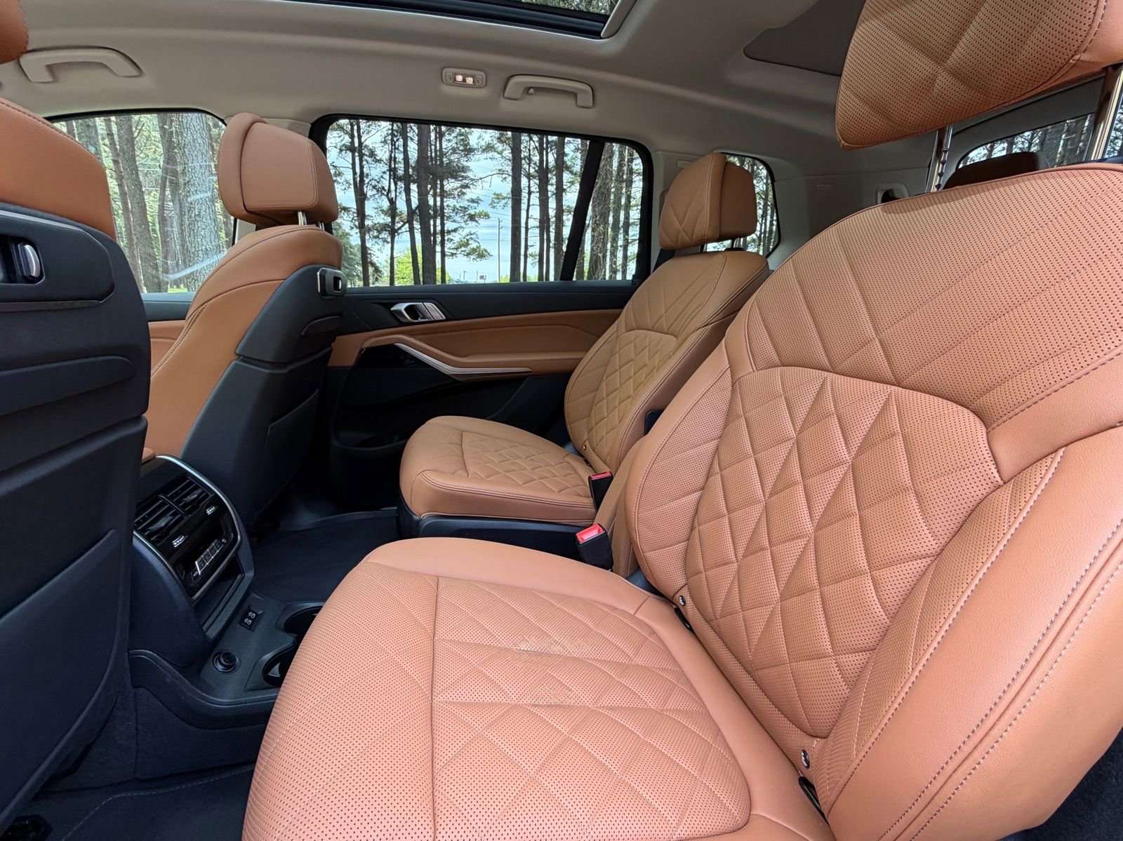 Used 2024 BMW X7 xDrive40i image 14