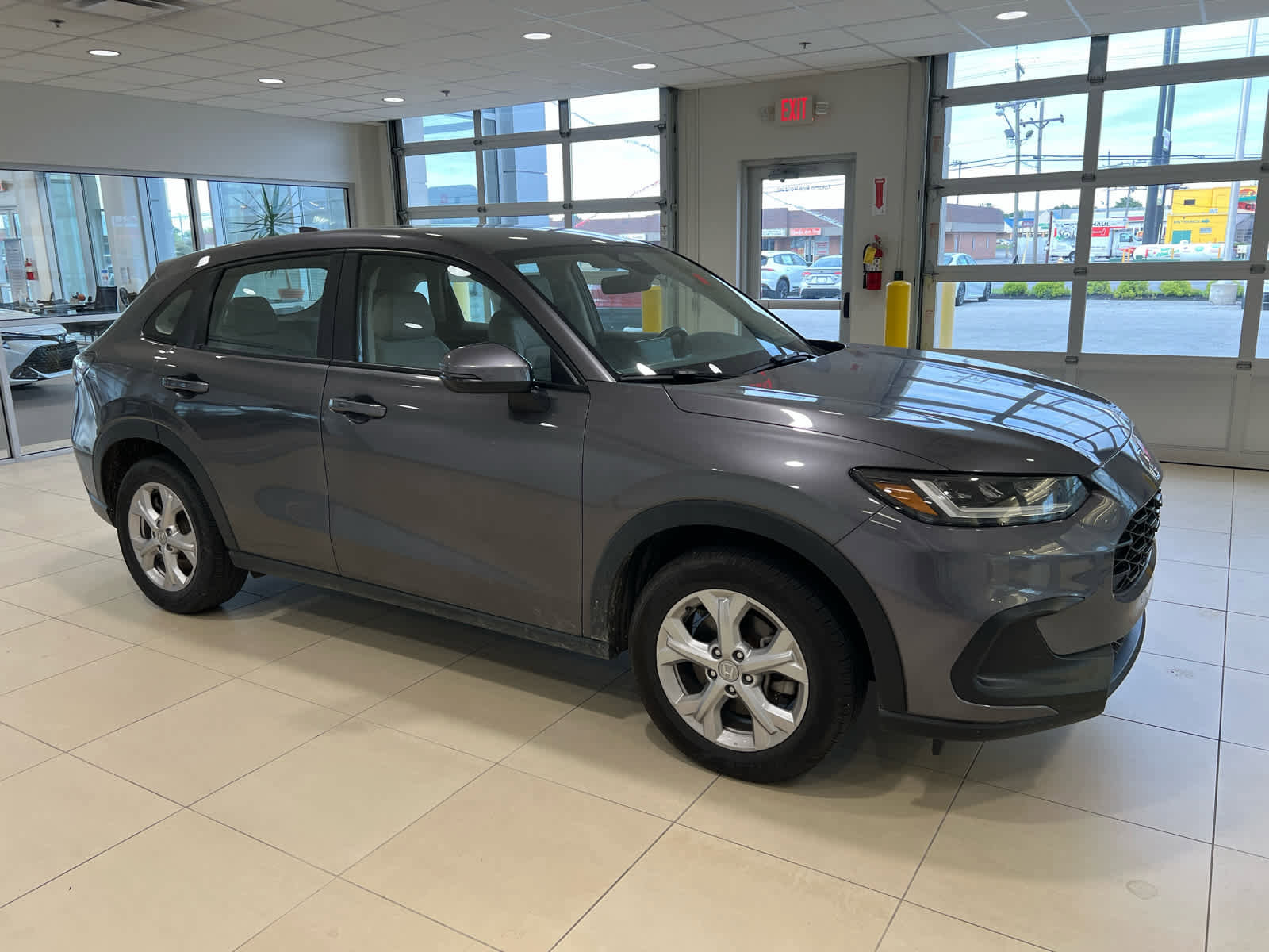 Used 2024 Honda HR-V LX image 1