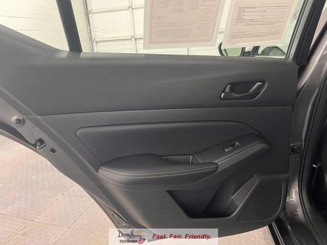 Used 2025 Nissan Altima 2.5 SV FWD image 32
