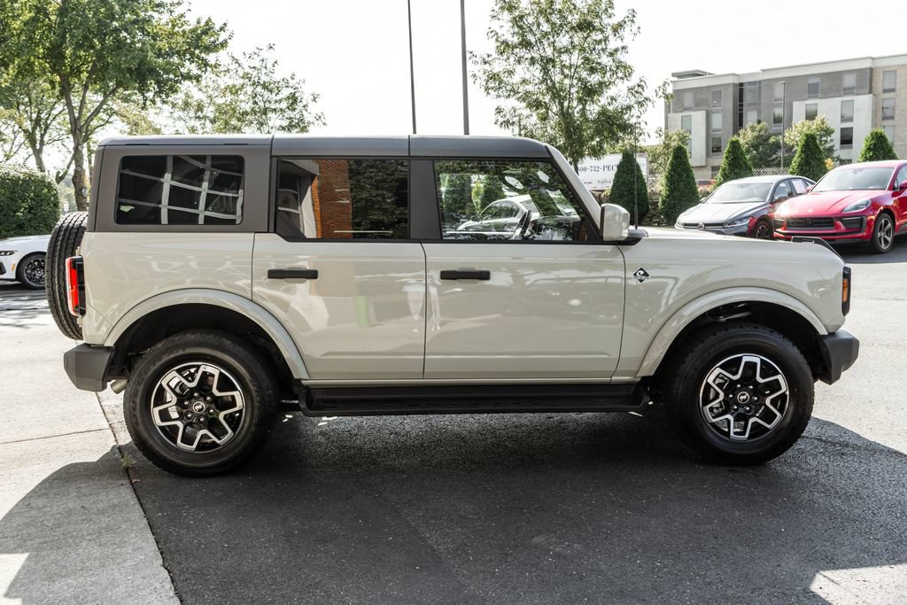 Used 2026 Ford Bronco Outer Banks AWD/4WD image 3