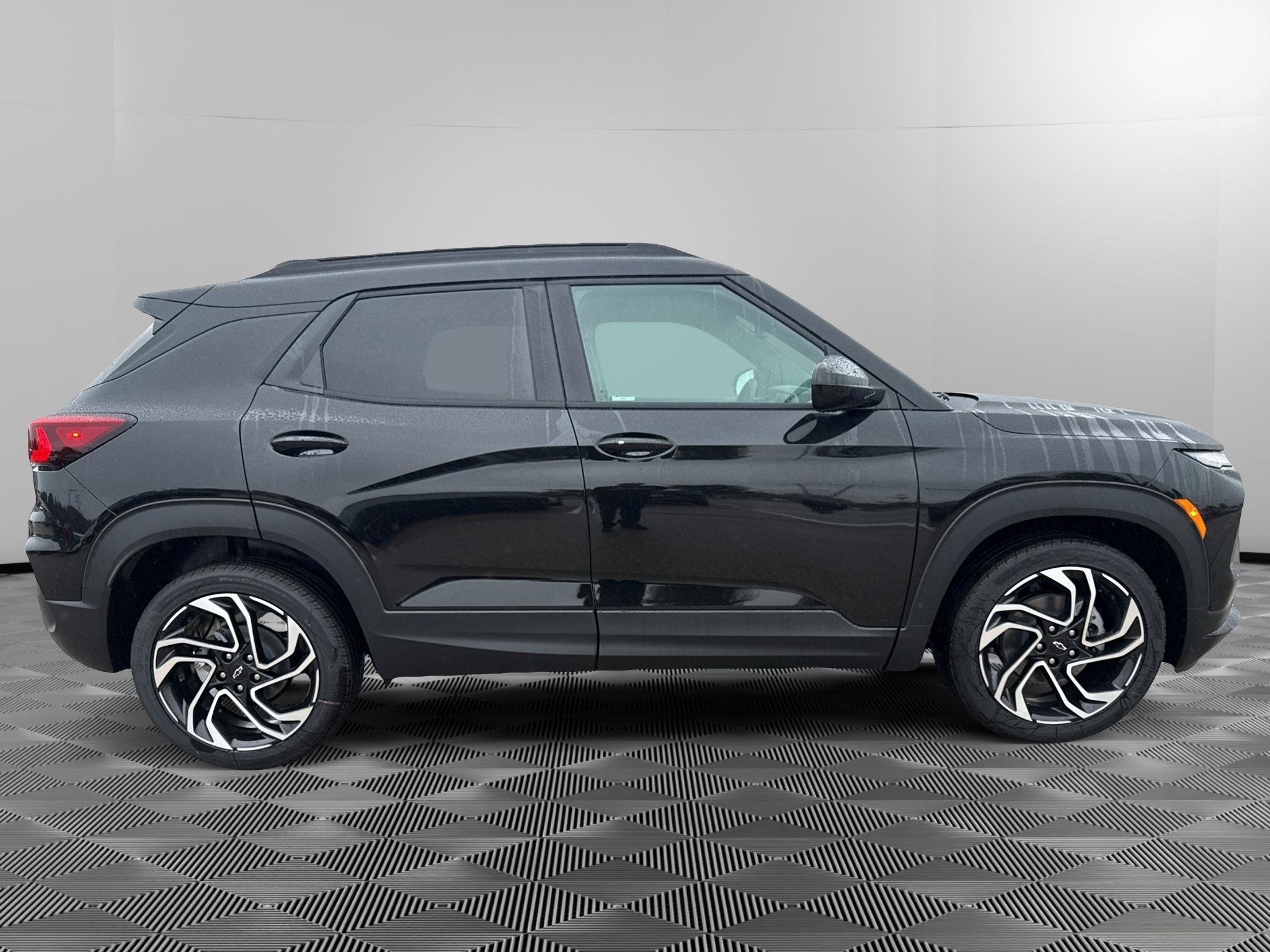 New 2026 Chevrolet TrailBlazer RS w/ Convenience Package FWD image 5