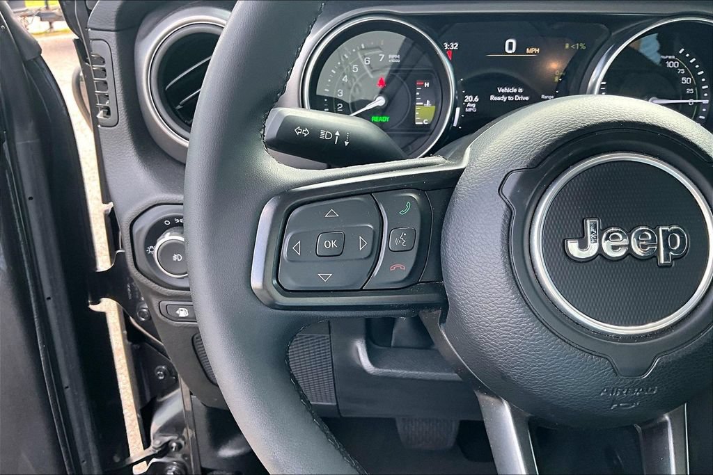 Used 2023 Jeep Wrangler Unlimited w/ 8.4" Radio Group AWD/4WD image 15