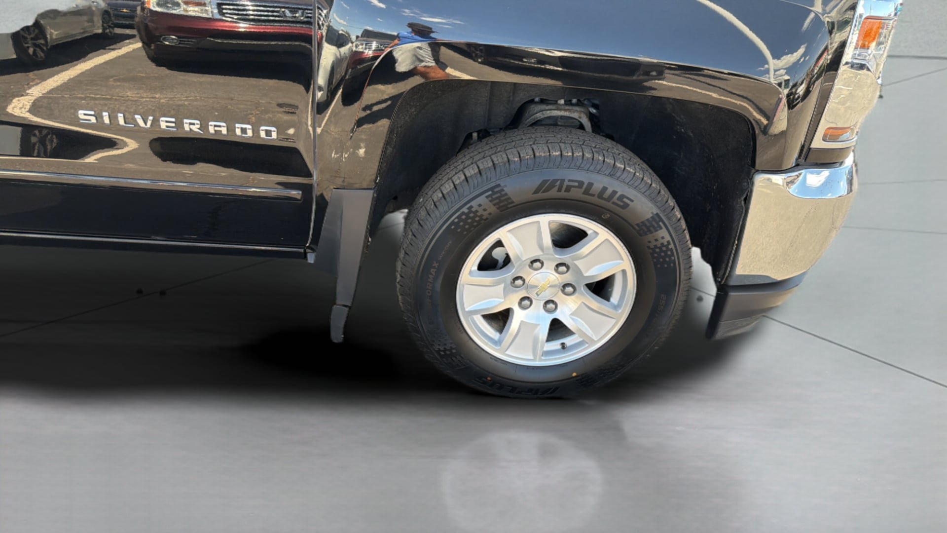 Used 2018 Chevrolet Silverado 1500 LT w/ All Star Edition AWD/4WD image 34