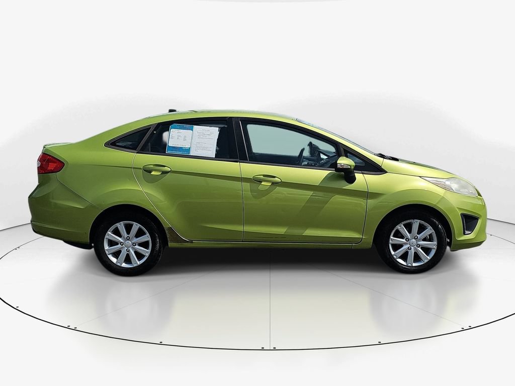 Used 2013 Ford Fiesta SE FWD image 5