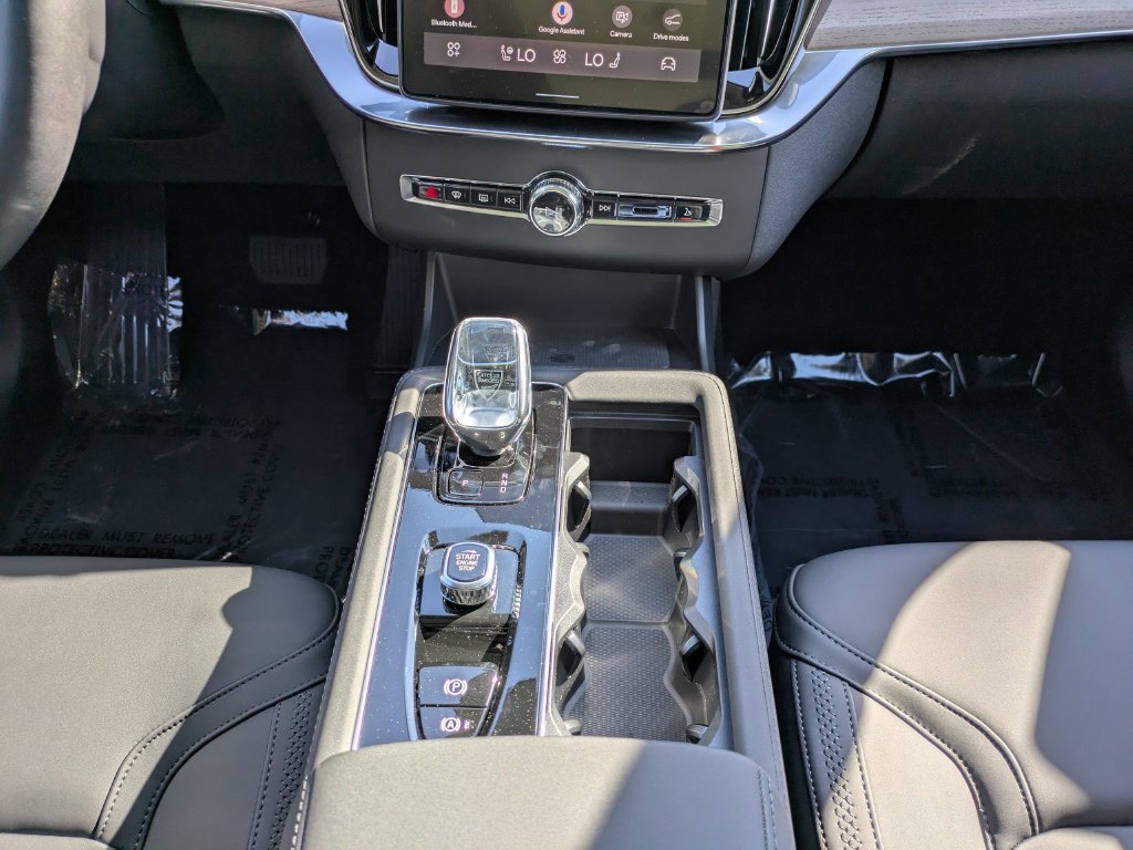 New 2027 Volvo XC90 B6 Plus AWD/4WD image 18