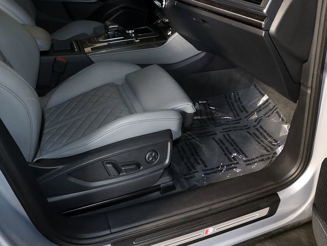 Used 2018 Audi SQ5 Prestige image 38