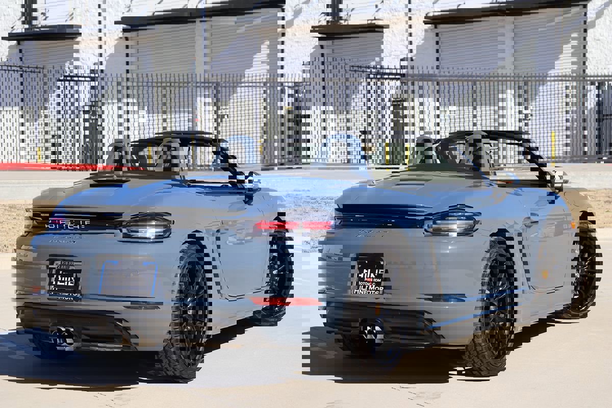 Used 2017 Porsche 718 Boxster S image 10