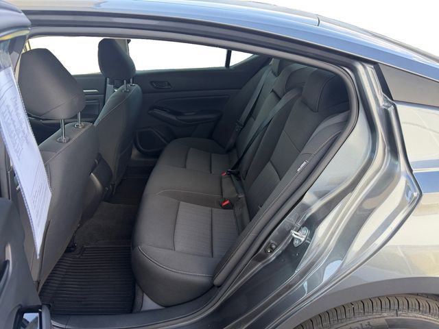 Used 2023 Nissan Altima 2.5 SV w/ SV Premium Package AWD/4WD image 8