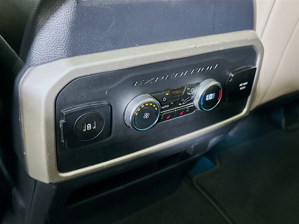 Used 2024 Ford Expedition Max Limited image 31