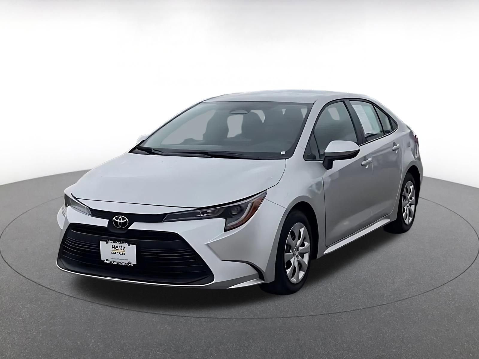 Used 2025 Toyota Corolla LE FWD image 7