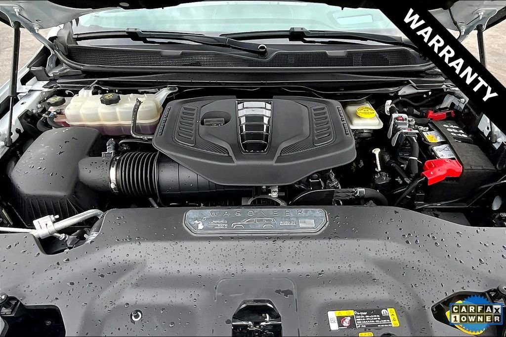 Used 2023 Jeep Wagoneer Series III w/ Preferred Equipment Group AWD/4WD image 29