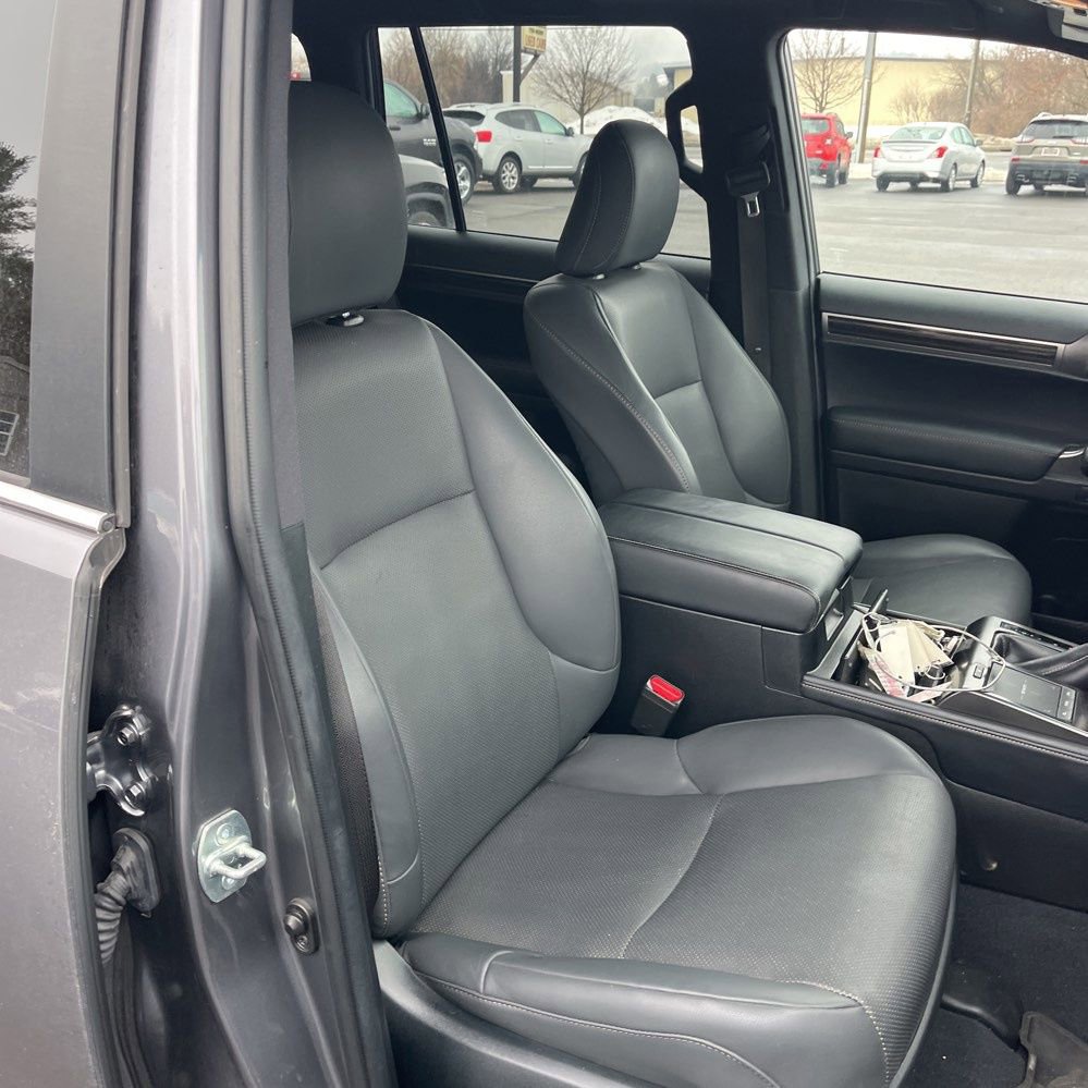 Used 2022 Lexus GX 460 Premium w/ Premium Plus Package image 9