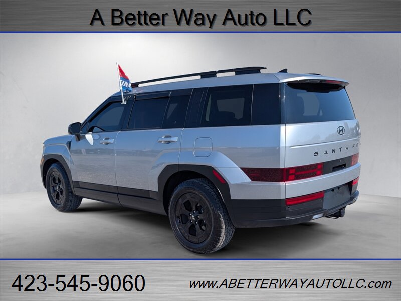 Used 2025 Hyundai Santa Fe XRT AWD/4WD image 2