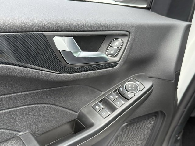 New 2025 Ford Escape ST-Line w/ Cold Weather Package image 21