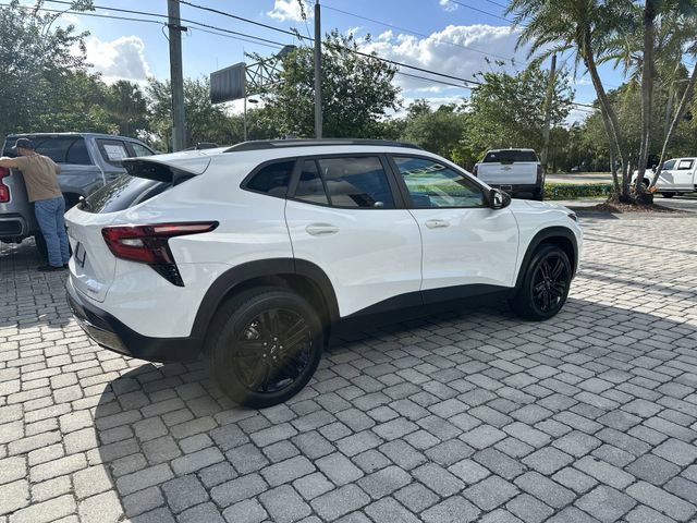 Used 2024 Chevrolet Trax ACTIV FWD image 14