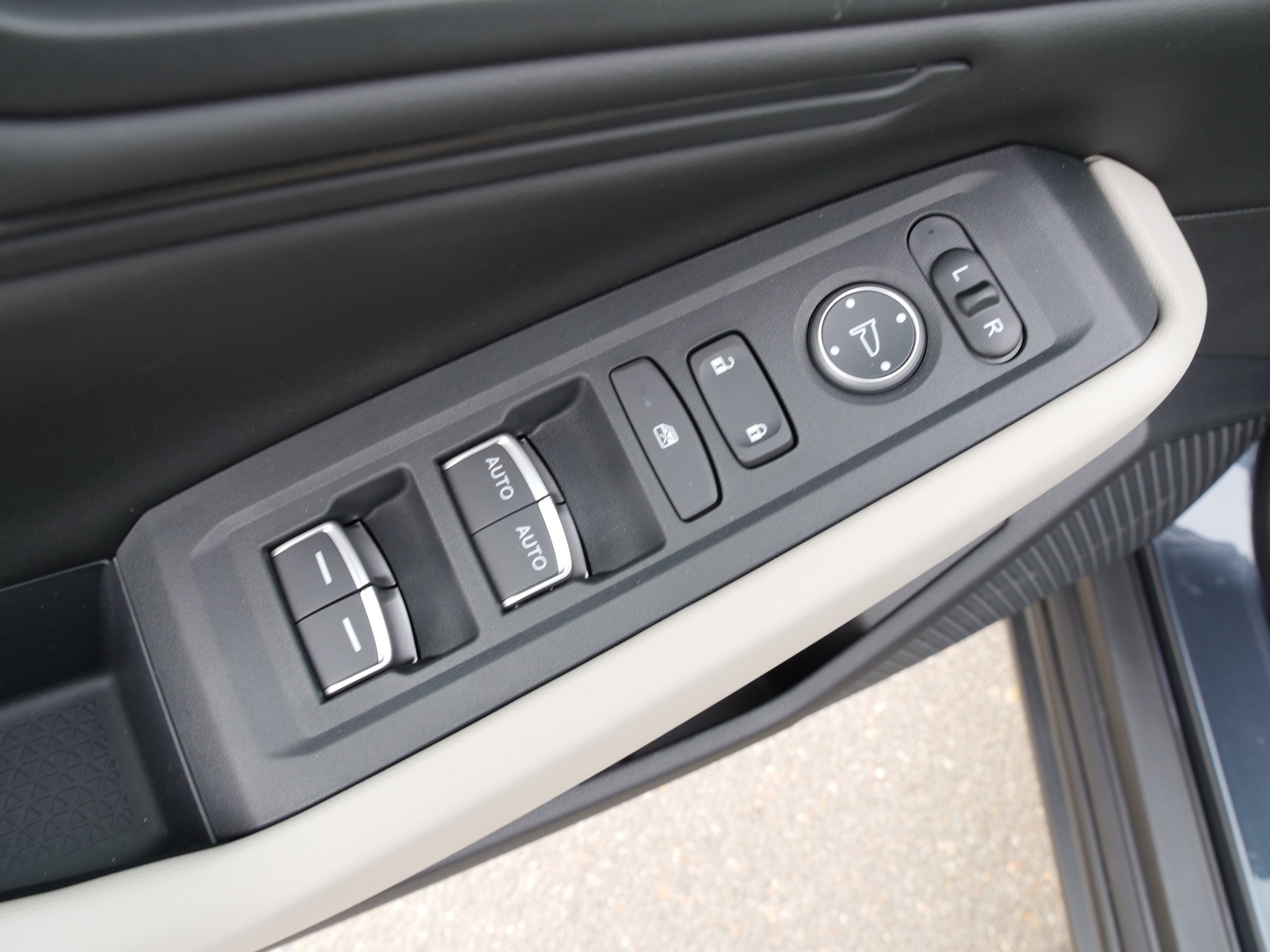 New 2025 Honda Accord SE image 18