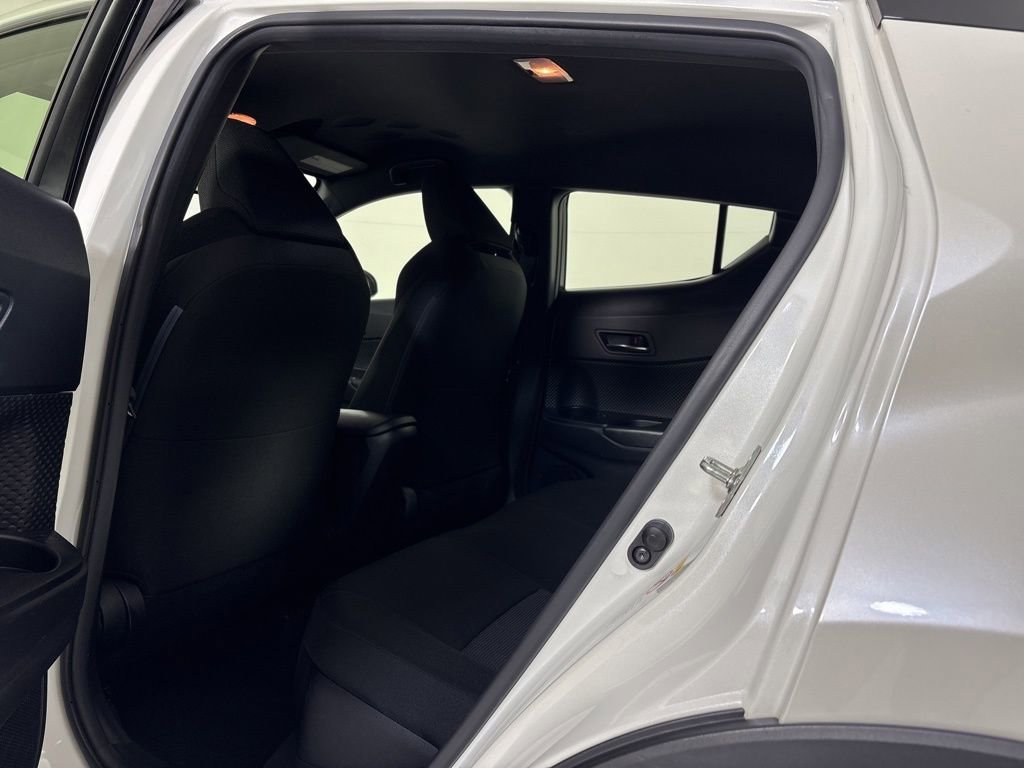 Used 2018 Toyota C-HR XLE image 18