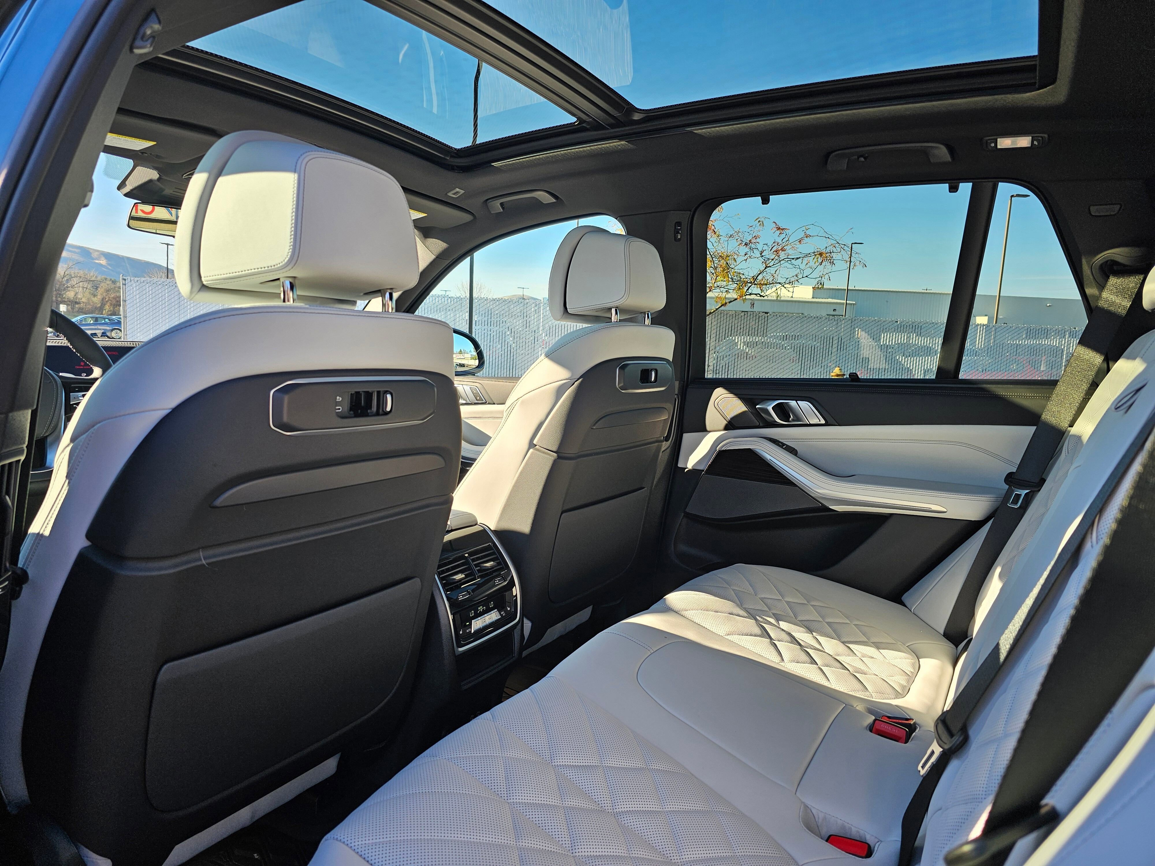 New 2026 BMW X5 xDrive50e w/ Executive Package image 12