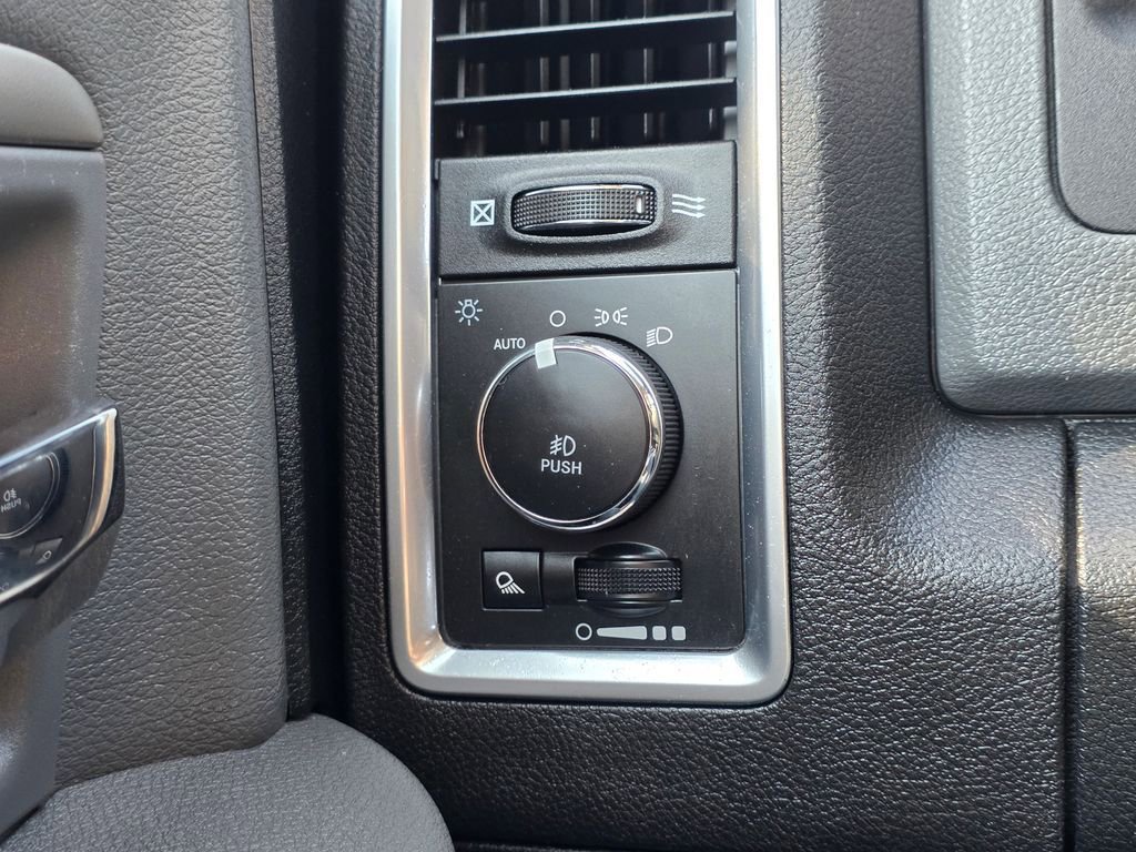 Used 2018 RAM 1500 Big Horn image 21