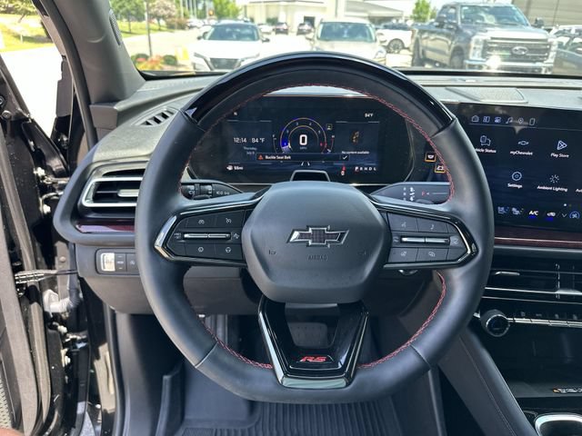 Used 2026 Chevrolet Traverse RS FWD image 15