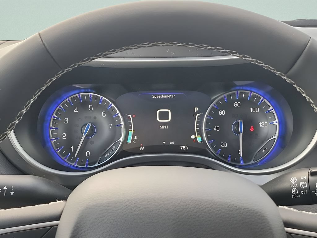 New 2026 Chrysler Voyager LX FWD image 36