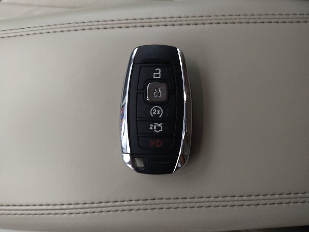 Used 2017 Lincoln MKC Reserve FWD image 32