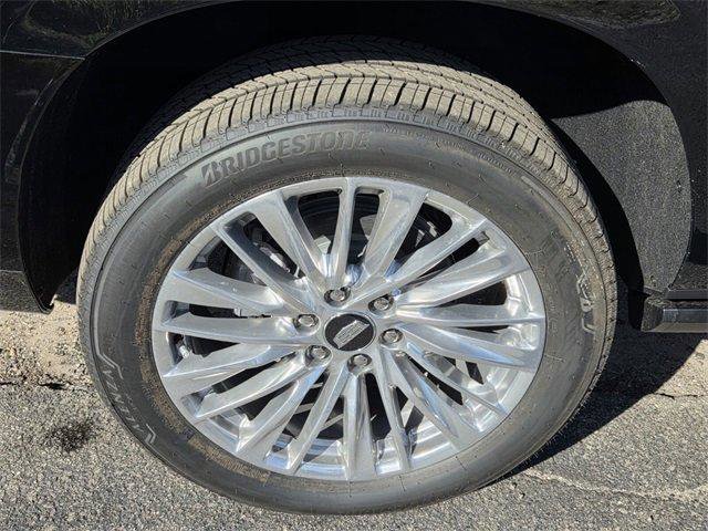 New 2026 Cadillac Escalade ESV Luxury w/ Touring Package image 12