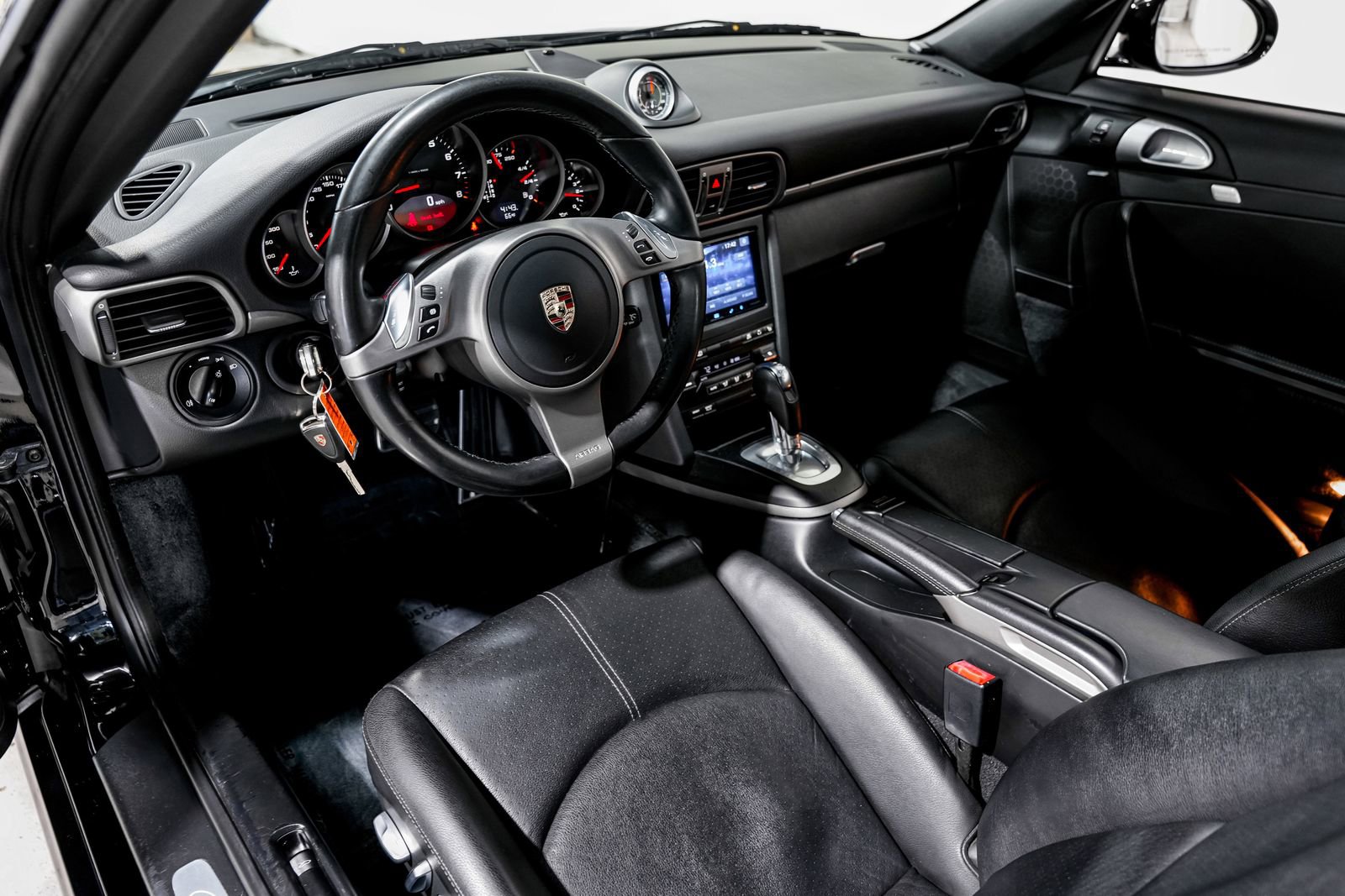 Used 2009 Porsche 911 Carrera RWD image 9