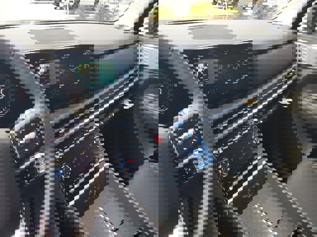 New 2026 Hyundai Santa Fe SEL image 32