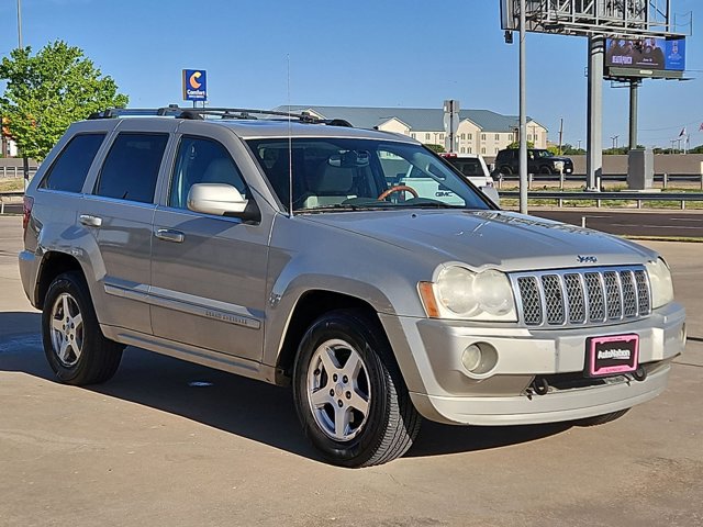 Used 2007 Jeep Grand Cherokee Overland AWD/4WD image 3